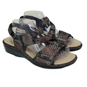 Aravon Cambridge Comfort Heeled 3 Strap Summer Sandals Snake Print Women…